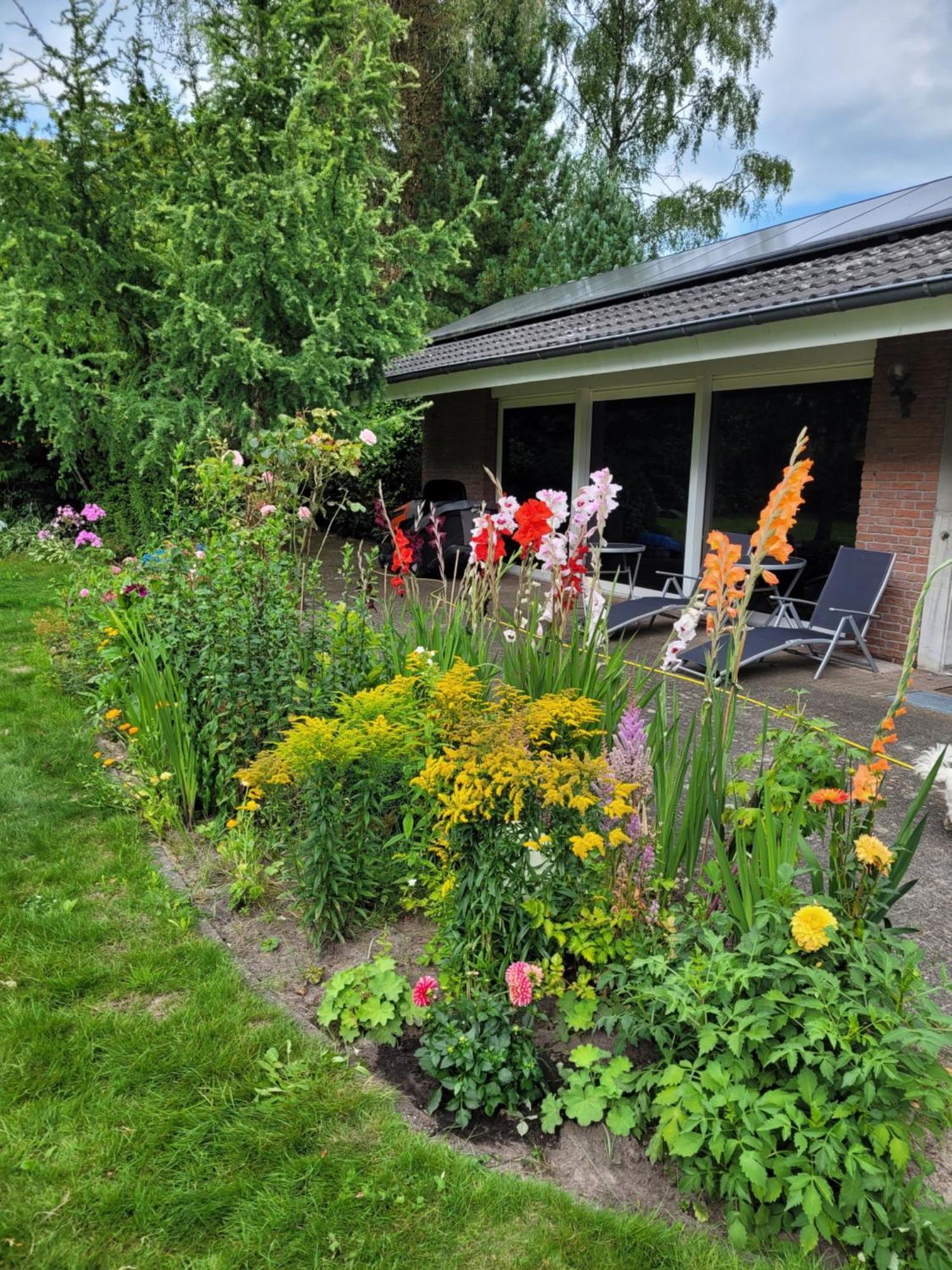 Ferienwohnung Gartenblick Westerstede Luaran gambar